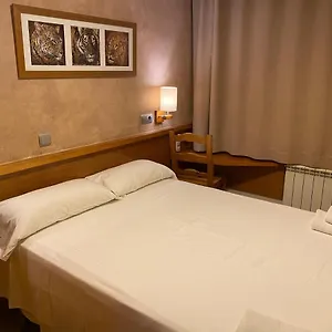 https://hostal-galicia-cardedeu.catalonia-hotels.com