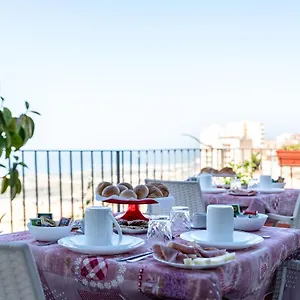 https://la-veranda-di-tatta-bb.sicilyhotelsitaly.net