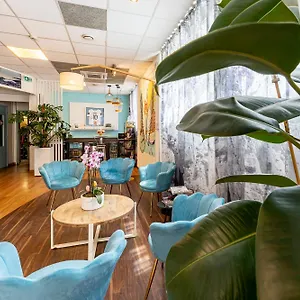 https://ibis-styles-marseille-castellane.fr-provencehotel.com
